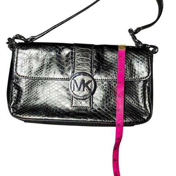 Michael Kors Fulton Small Flap Leather Shoulder Bag black Gunmetal metallic - Picture 7 of 8